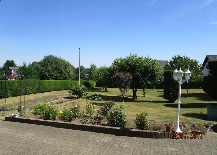 Schoene Aussicht 度假居 *