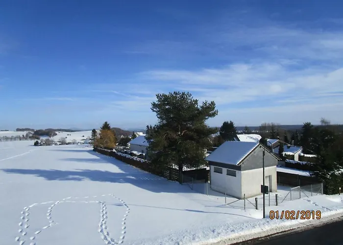度假居 Schoene Aussicht Esch (Rhineland-Palatinate)